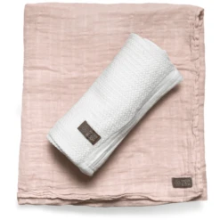 VINTER&BLOOM Geschenkset Kuscheldecke Soft Grid & Musselindecke GOTS Bright White/Dusty Rose